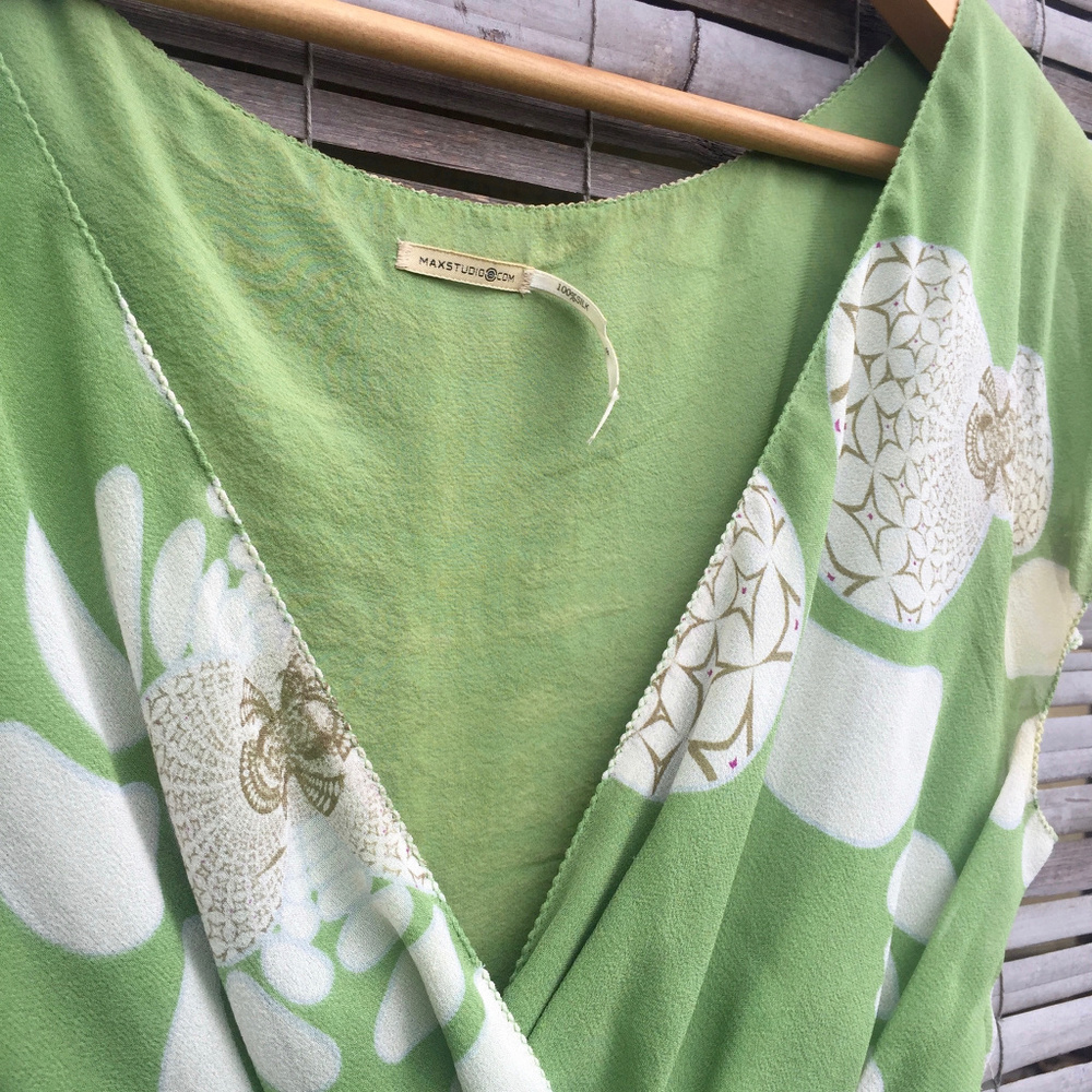 VINTAGE . MAX STUDIO . SILK TOP . ⚠️IMPERFECT⚠️ - Picture 8 of 8